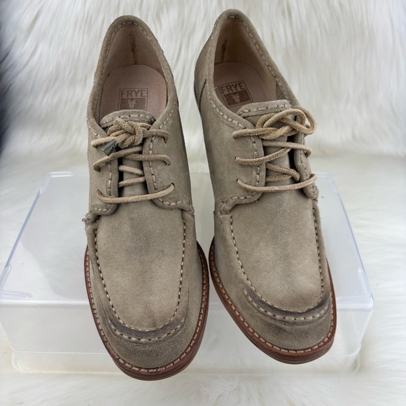 Frye Tan Wedge Booties with Moccasin Design
Size 9 Woman’s - Picture 3 of 13